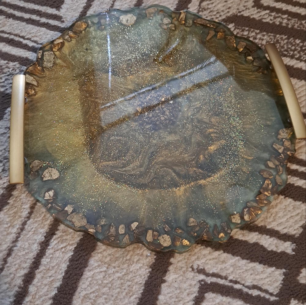 Resin tray